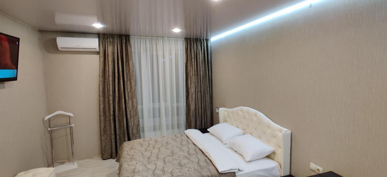 Luxury Apartments Atlant Lutsk Bagian luar foto