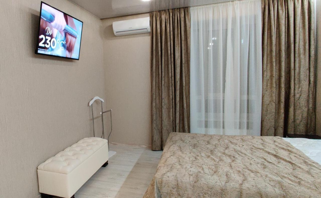 Luxury Apartments Atlant Lutsk Bagian luar foto
